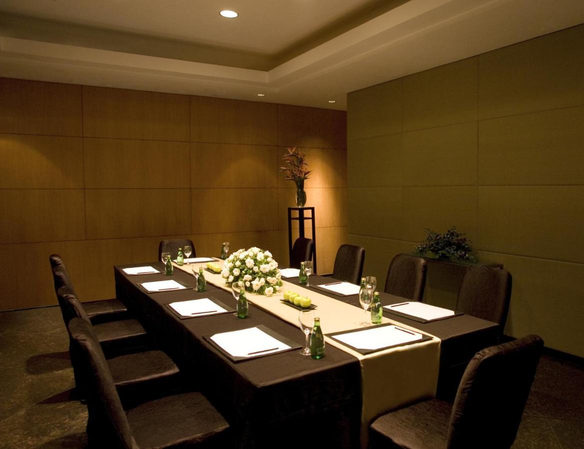 Hotel The Grand New Delhi